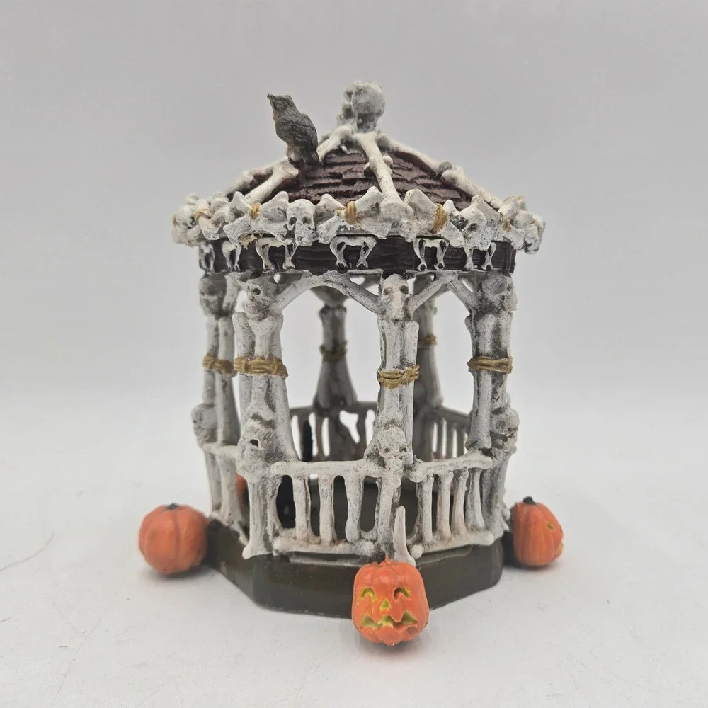 Halloween Gazebo Skull Skeleton Figurine Black Cat Pumpkin Decor